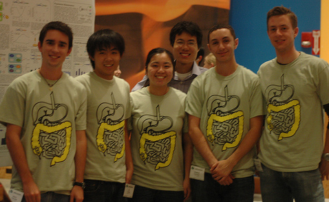 File:IGEM 2008 Team T-Shirt Ex 1.jpg